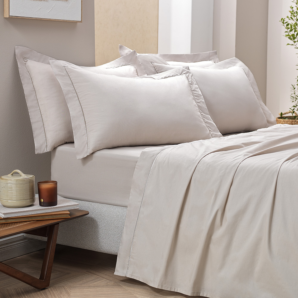 Quarto com jogo de cama Porto Franco